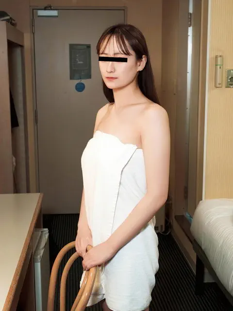 剃毛しながらフェラ 2 中野愛